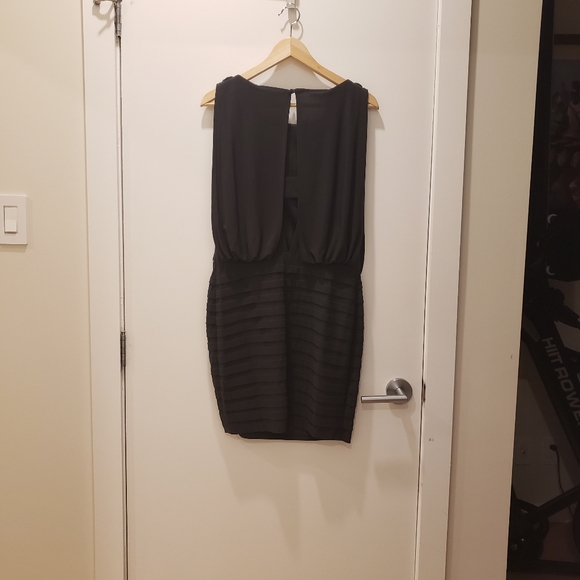 Fitted mini dress with draped upper bodice + open back, DA Nites, size 10, dusk - Picture 2 of 4